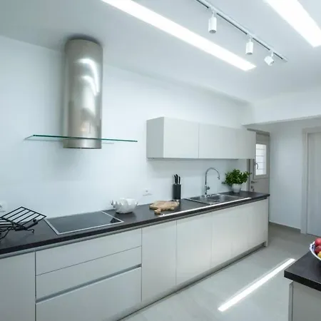 Paraga Вилла Платис Ялос